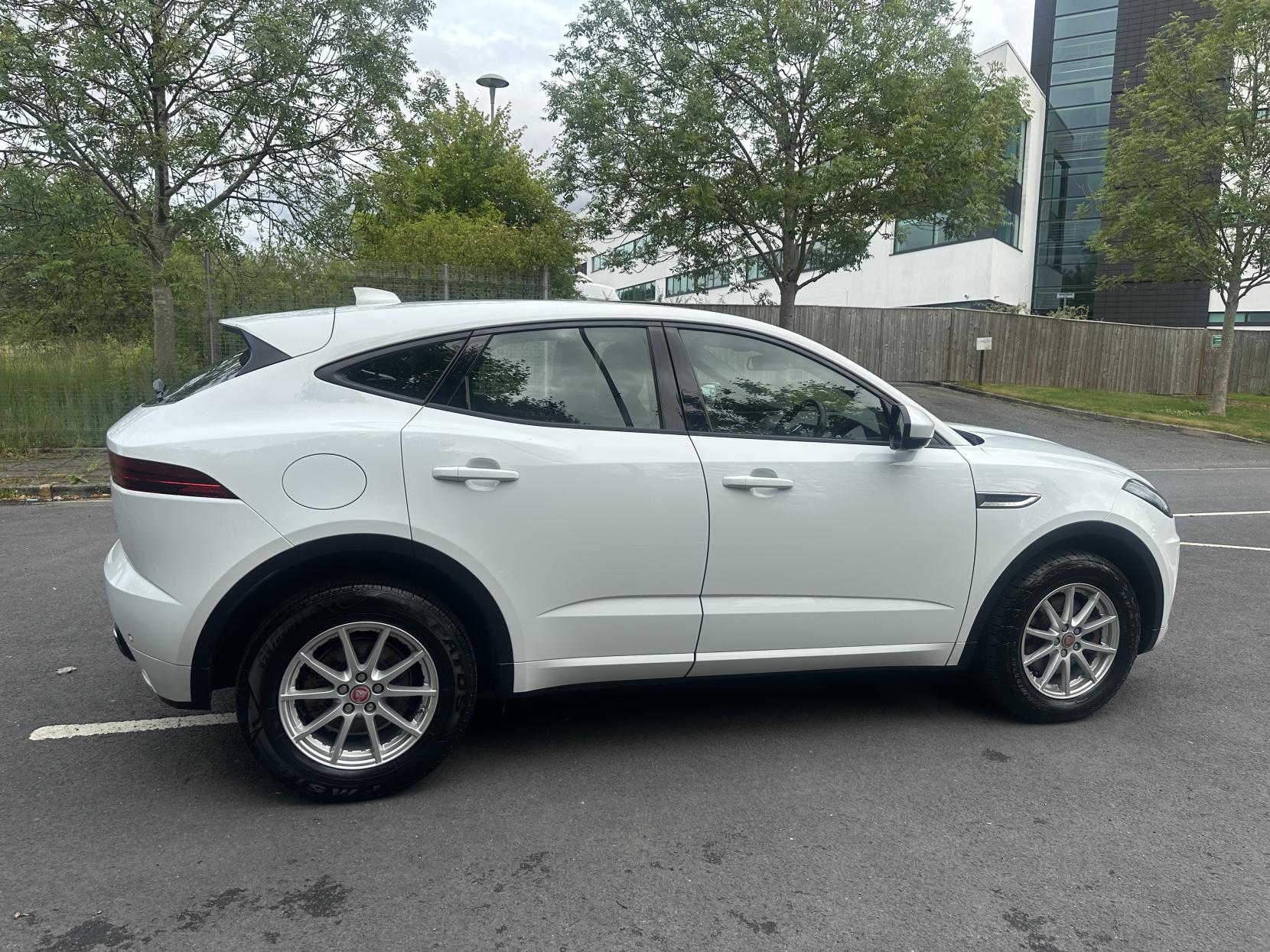 Jaguar E-PACE 2.0 D150 R-Dynamic SUV 5dr Diesel Manual Euro 6 (s/s) (150 ps)