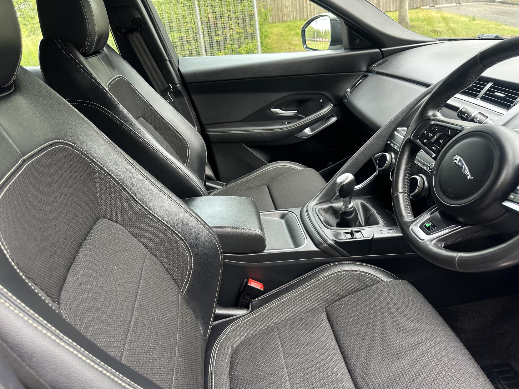 Jaguar E-PACE 2.0 D150 R-Dynamic SUV 5dr Diesel Manual Euro 6 (s/s) (150 ps)