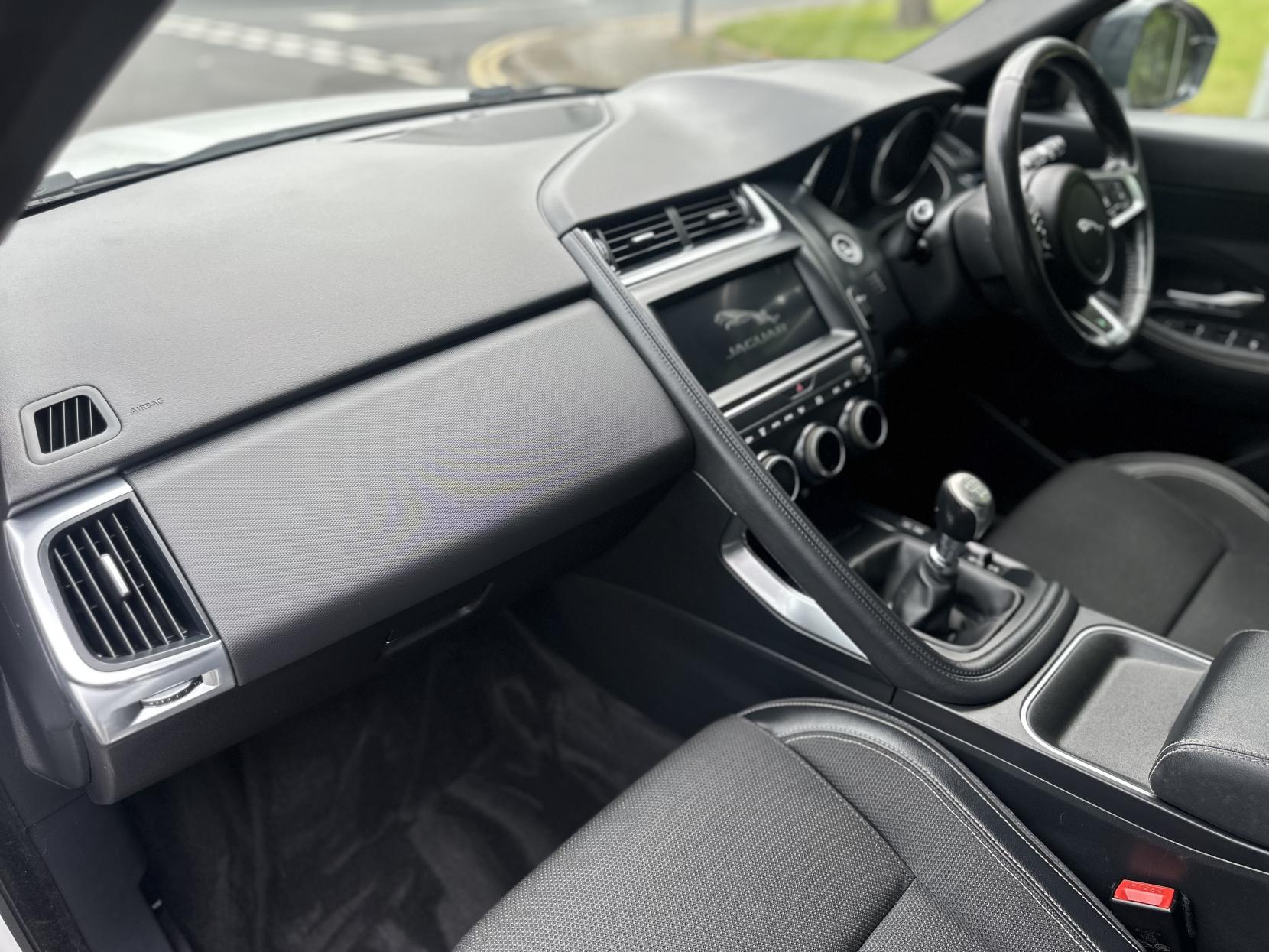 Jaguar E-PACE 2.0 D150 R-Dynamic SUV 5dr Diesel Manual Euro 6 (s/s) (150 ps)