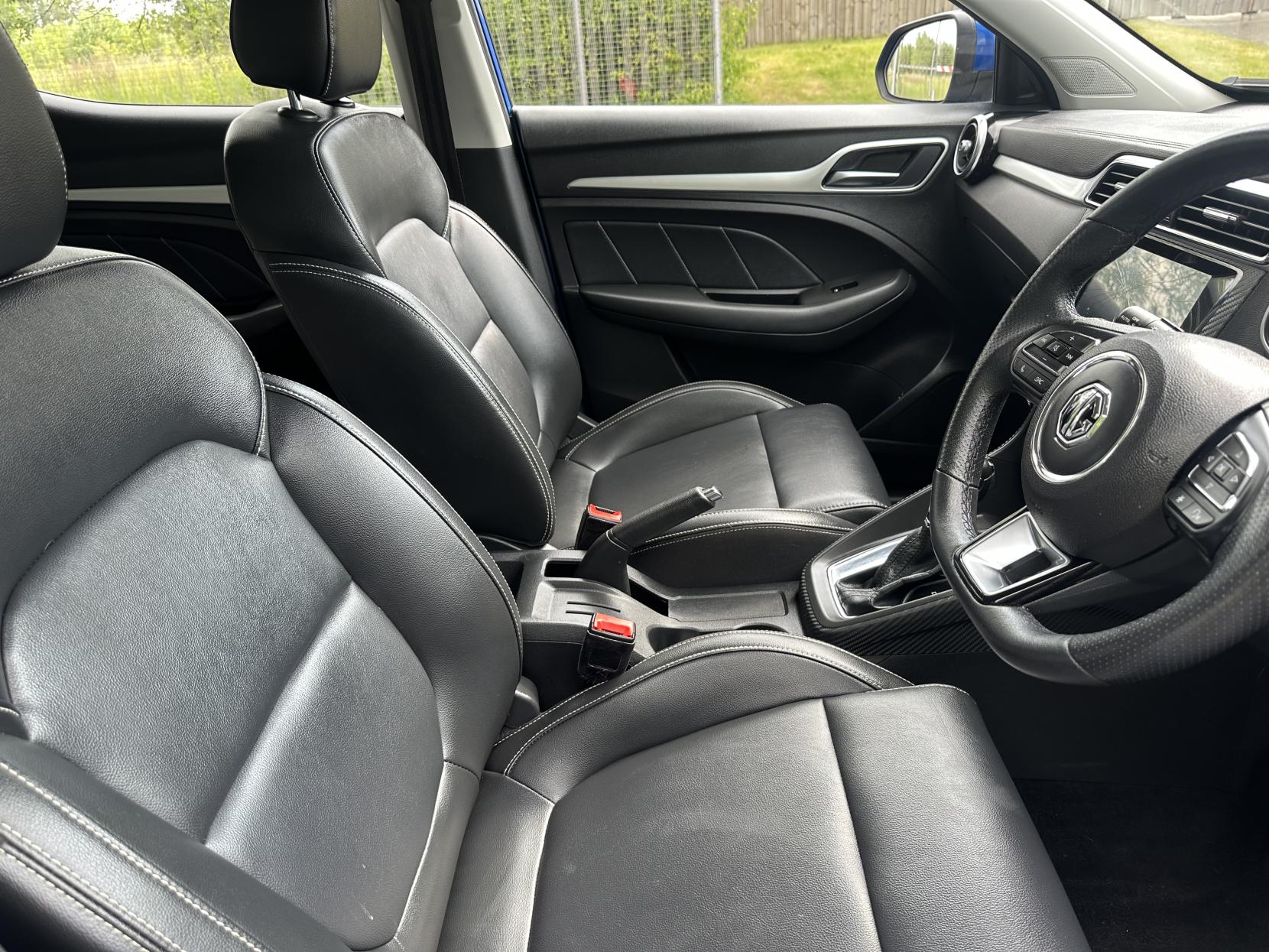 MG MG ZS 1.0 T-GDI Exclusive SUV 5dr Petrol Auto Euro 6 (111 ps)