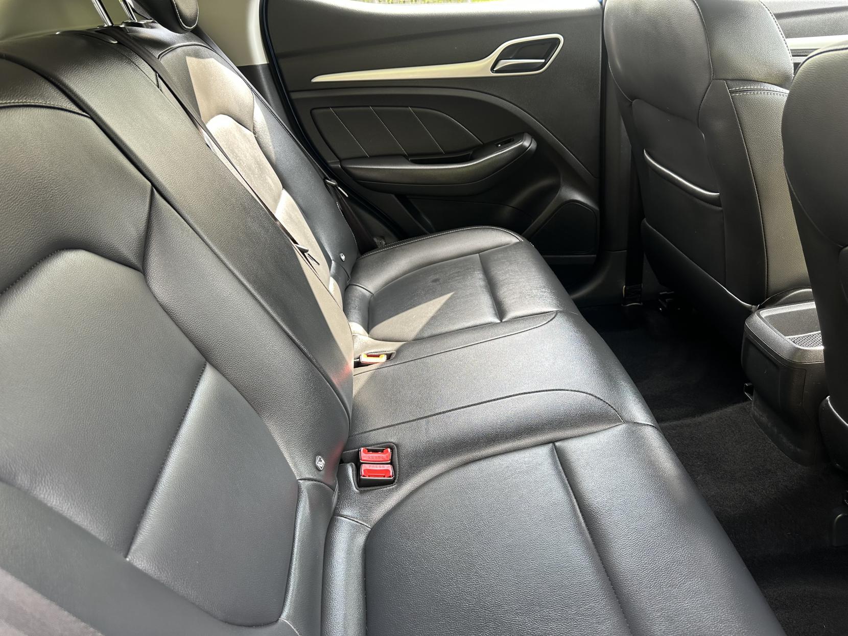 MG MG ZS 1.0 T-GDI Exclusive SUV 5dr Petrol Auto Euro 6 (111 ps)