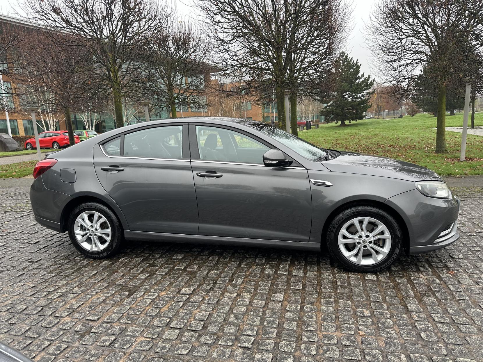 MG MG6 1.9 DTi Tech TL Hatchback 5dr Diesel Manual Euro 5 (s/s) (150 ps)