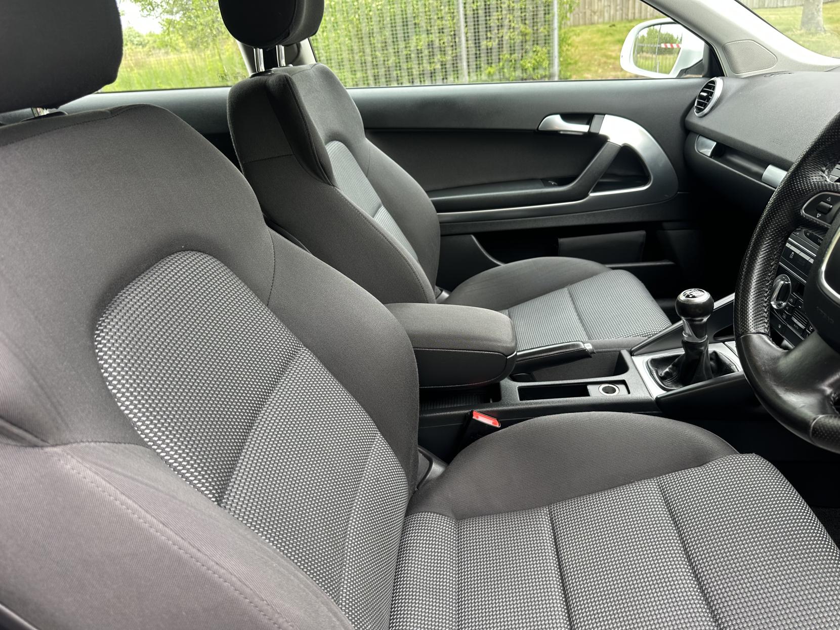 Audi A3 1.2 TFSI Sport Hatchback 3dr Petrol Manual Euro 5 (s/s) (105 ps)