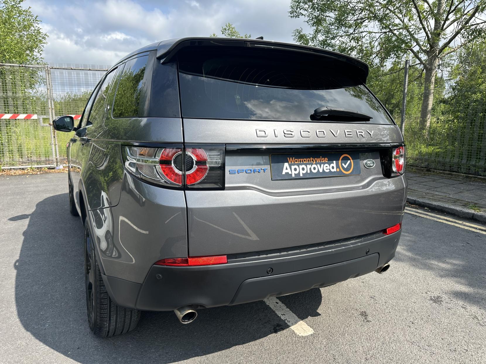 Land Rover Discovery Sport 2.0 TD4 Pure Edition SUV 5dr Diesel Manual 4WD Euro 6 (s/s) (5 Seat) (150 ps)