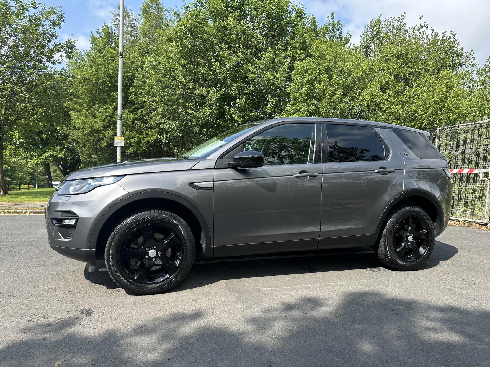 Land Rover Discovery Sport 2.0 TD4 Pure Edition SUV 5dr Diesel Manual 4WD Euro 6 (s/s) (5 Seat) (150 ps)