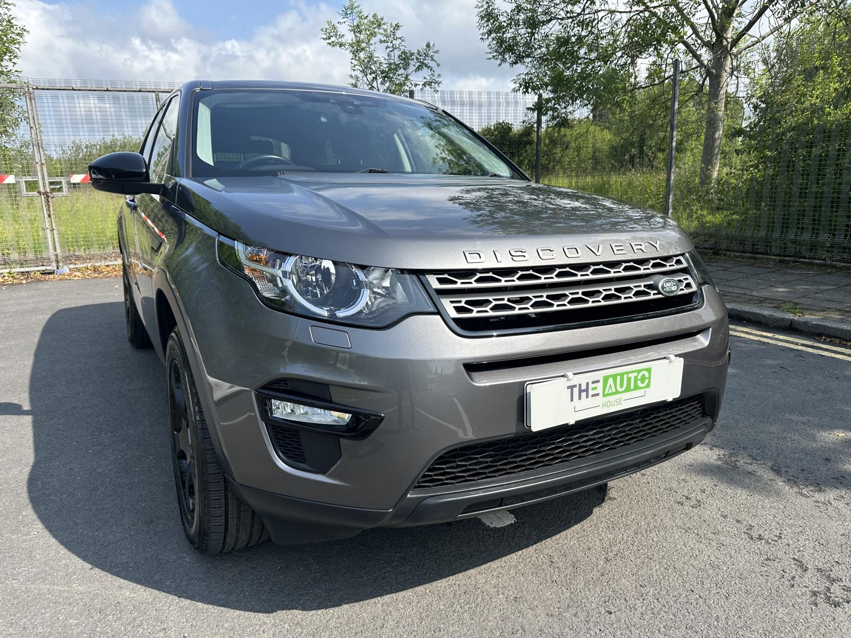 Land Rover Discovery Sport 2.0 TD4 Pure Edition SUV 5dr Diesel Manual 4WD Euro 6 (s/s) (5 Seat) (150 ps)