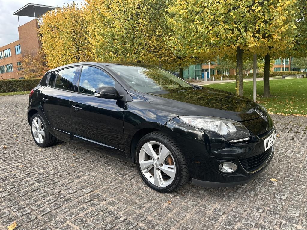 Renault MEGANE HATCHBACK 1.6 DYNAMIQUE TOMTOM VVT 5DR Manual