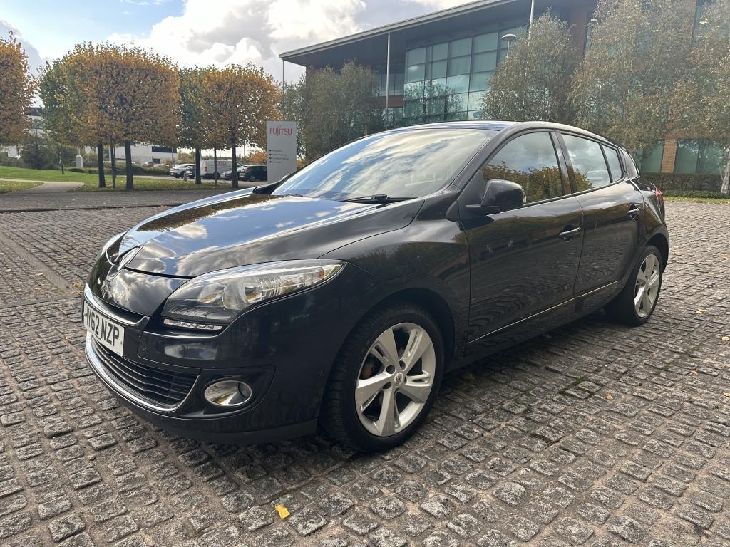 Renault MEGANE HATCHBACK 1.6 DYNAMIQUE TOMTOM VVT 5DR Manual