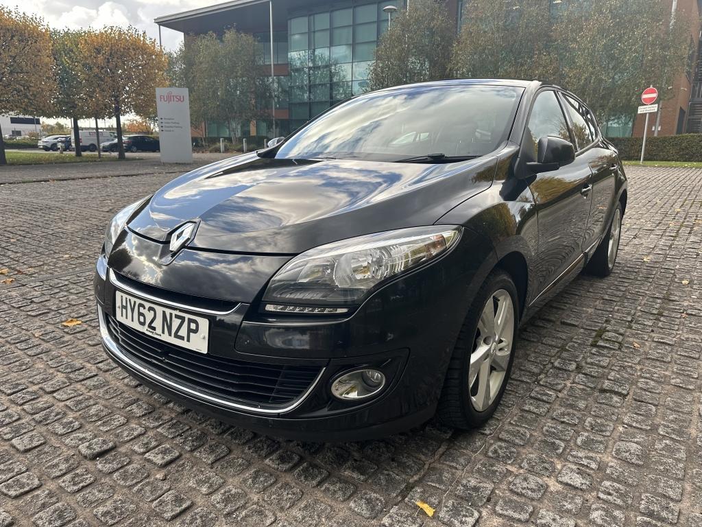 Renault MEGANE HATCHBACK 1.6 DYNAMIQUE TOMTOM VVT 5DR Manual