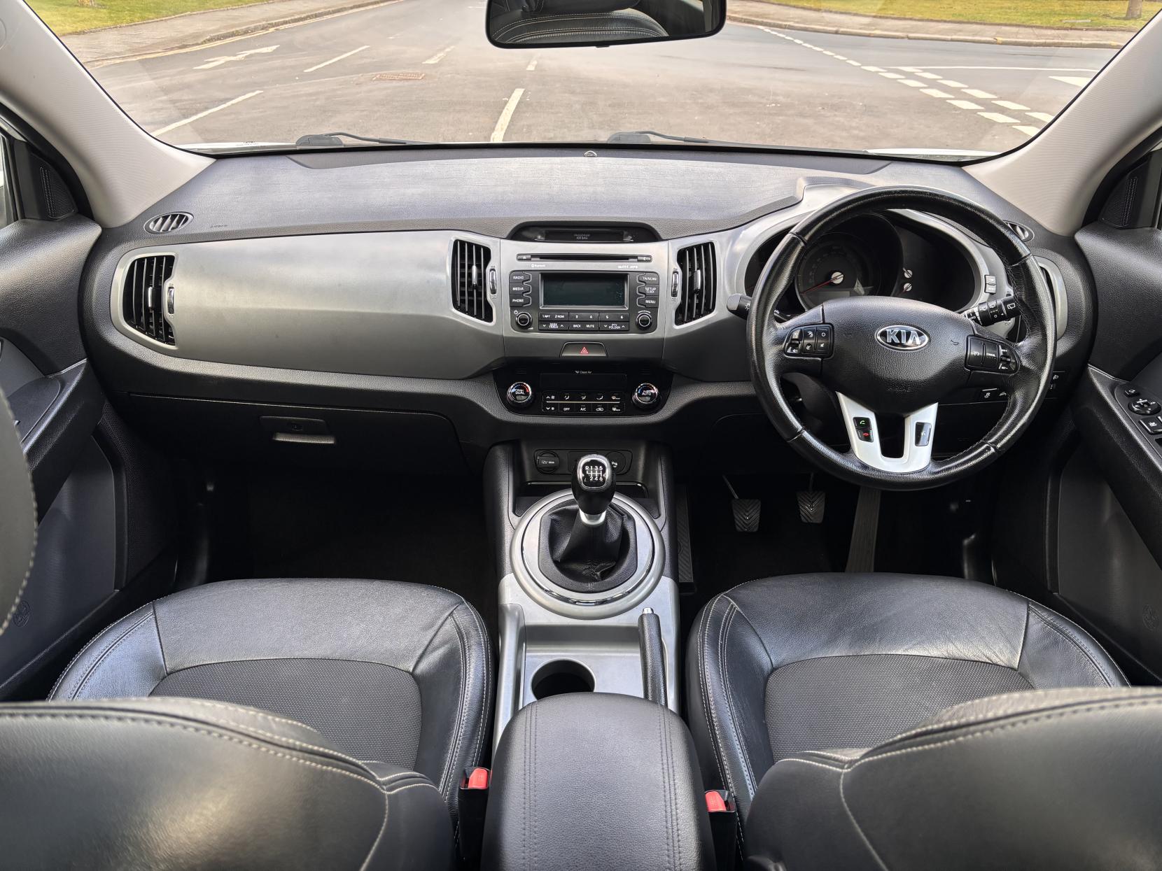 Kia Sportage 1.7 CRDi EcoDynamics 2 SUV 5dr Diesel Manual 2WD Euro 6 (s/s) (114 bhp)
