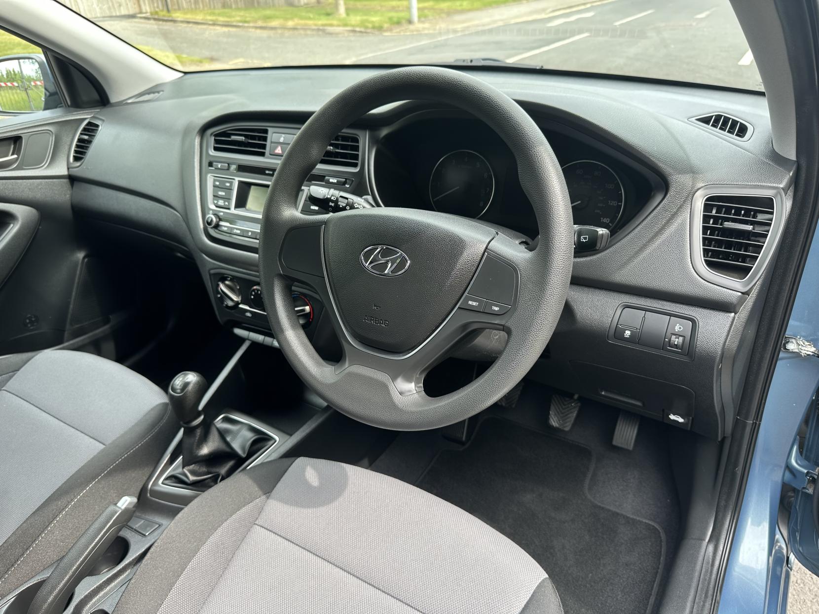 Hyundai i20 1.2 S Hatchback 5dr Petrol Manual Euro 6 (75 ps)