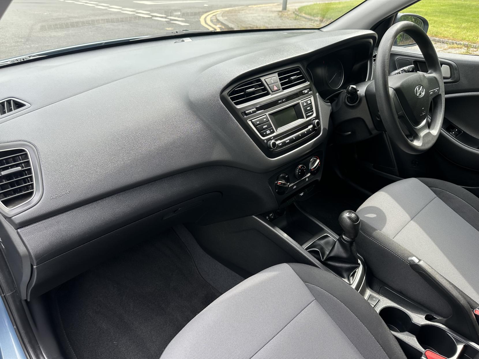 Hyundai i20 1.2 S Hatchback 5dr Petrol Manual Euro 6 (75 ps)