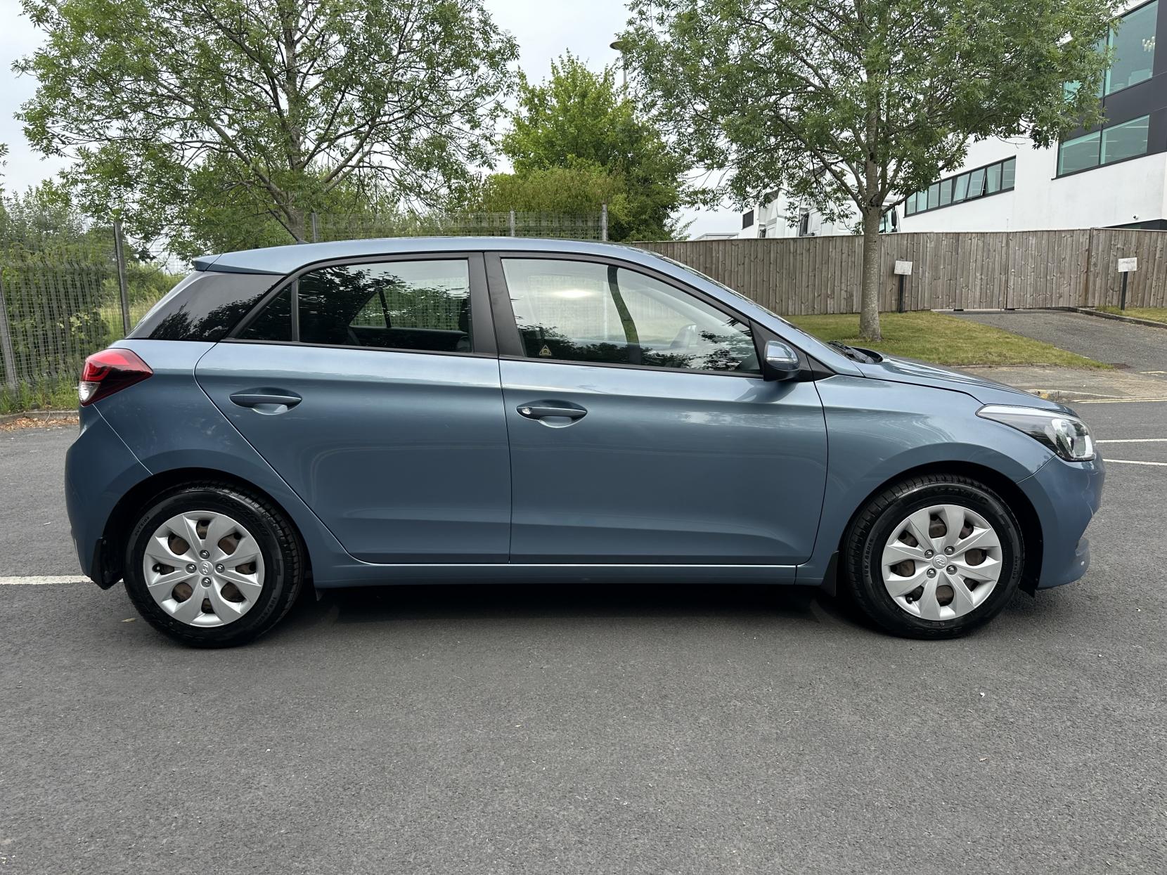 Hyundai i20 1.2 S Hatchback 5dr Petrol Manual Euro 6 (75 ps)