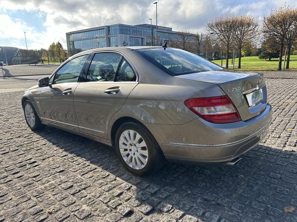 Mercedes-Benz C CLASS DIESEL SALOON 2.1 C250 CDI BLUEEFFICIENCY ELEGANCE 4DR Automatic