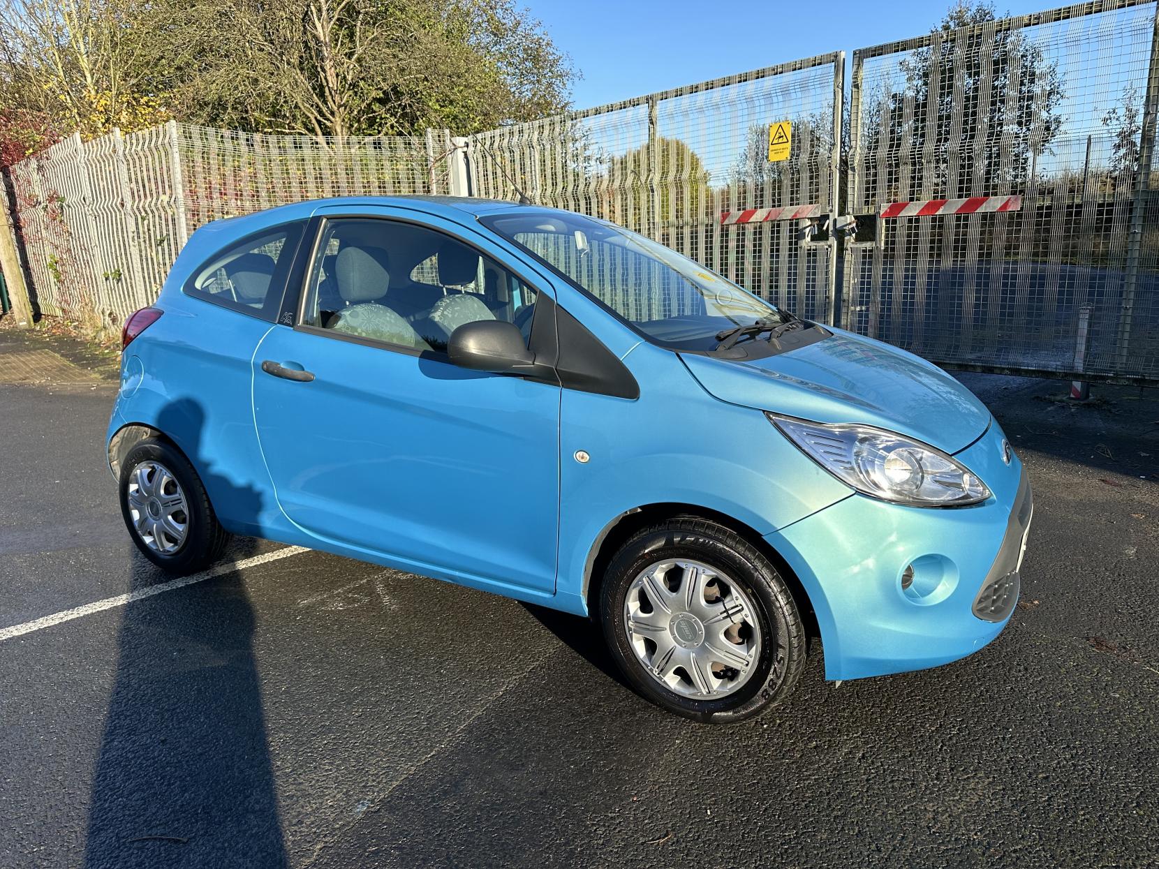 Ford KA HATCHBACK 1.2 STUDIO 3DR Manual