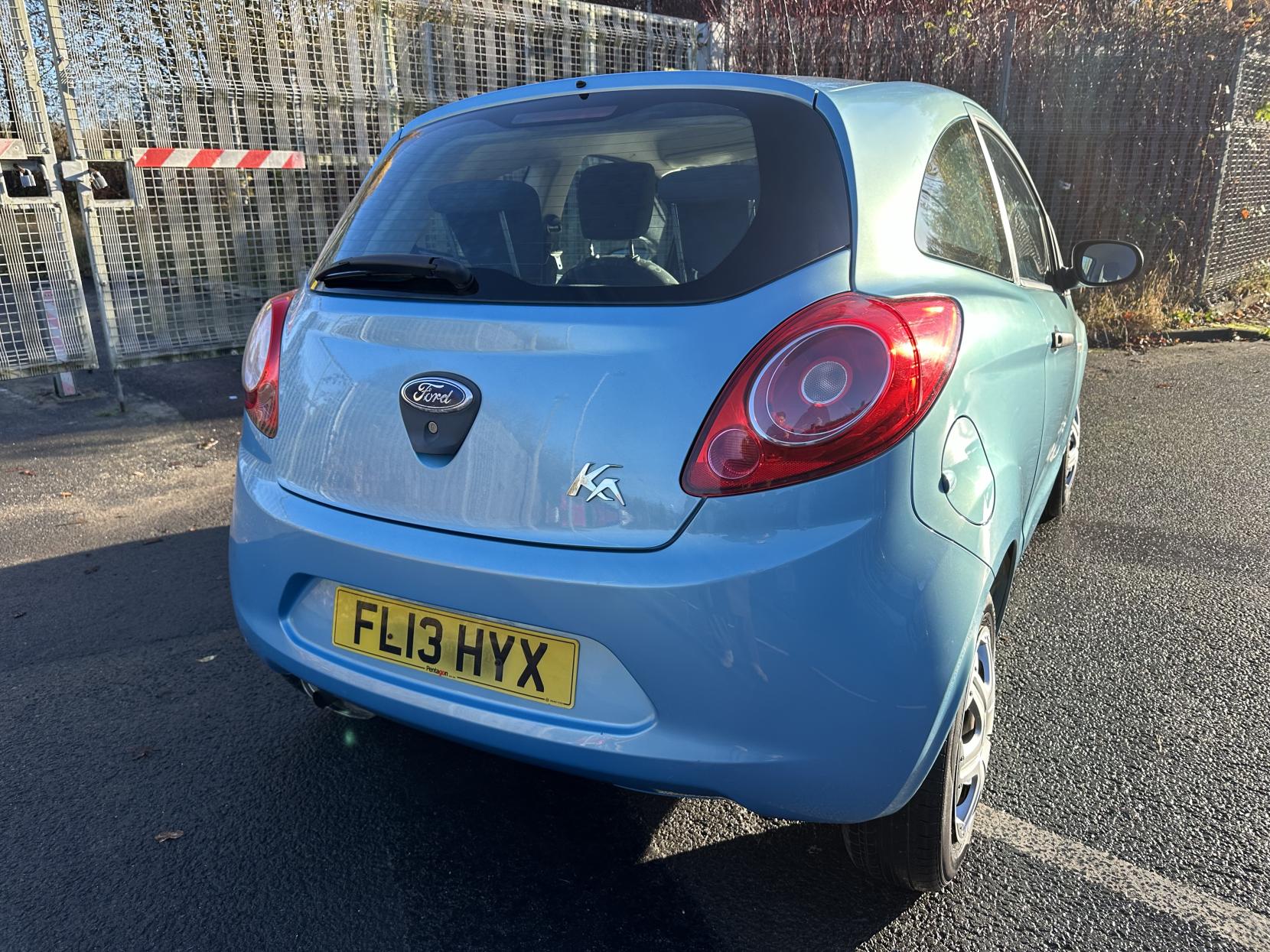 Ford KA HATCHBACK 1.2 STUDIO 3DR Manual