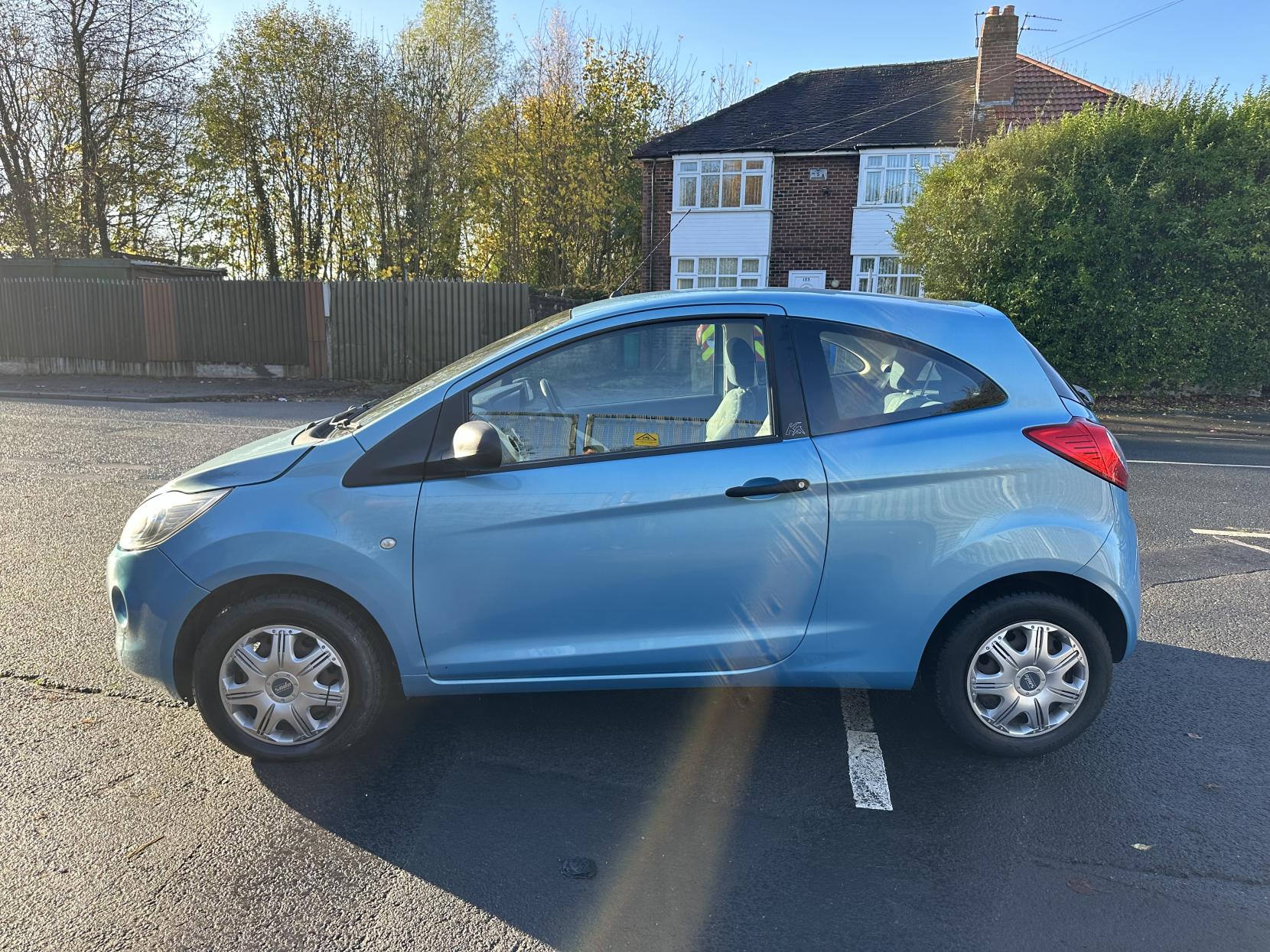 Ford KA HATCHBACK 1.2 STUDIO 3DR Manual