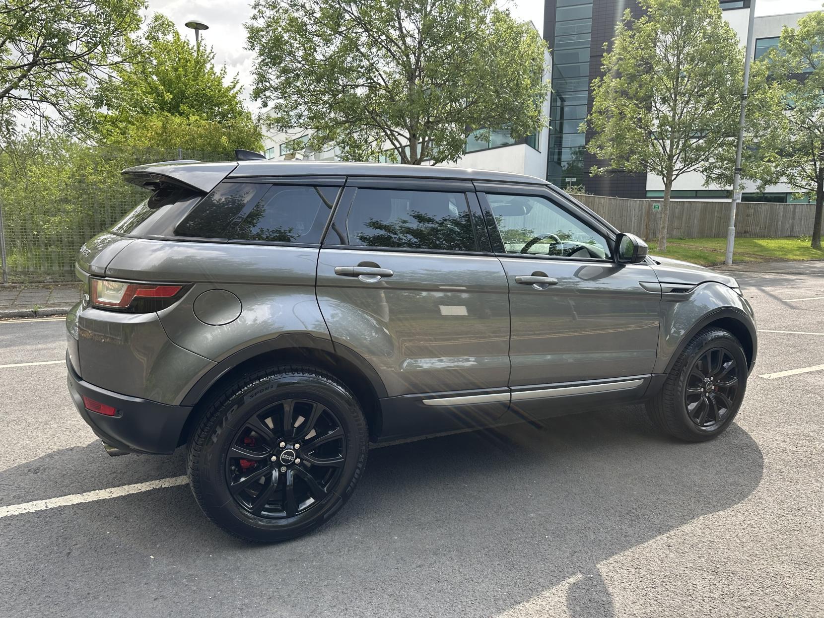 Land Rover Range Rover Evoque 2.0 eD4 SE Tech SUV 5dr Diesel Manual FWD Euro 6 (s/s) (150 ps)