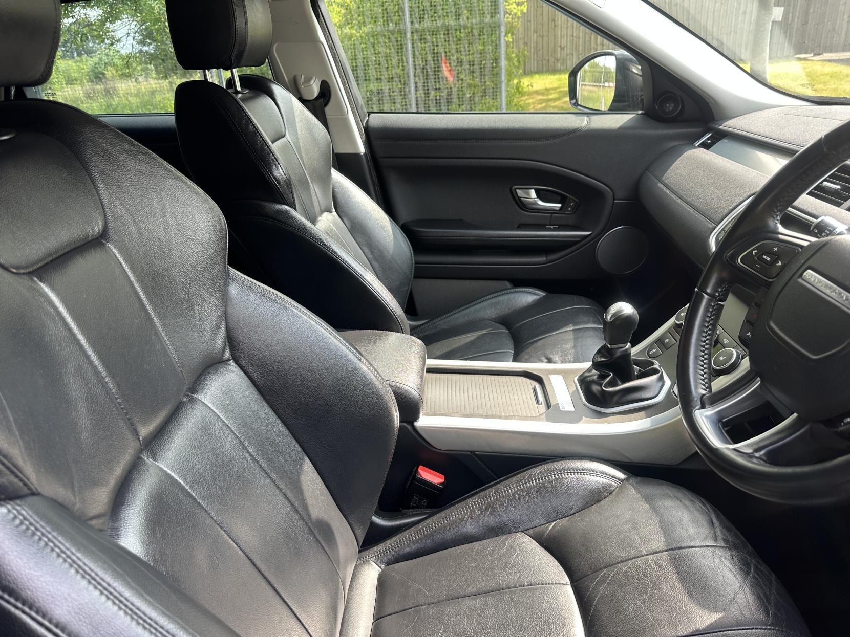 Land Rover Range Rover Evoque 2.0 eD4 SE Tech SUV 5dr Diesel Manual FWD Euro 6 (s/s) (150 ps)