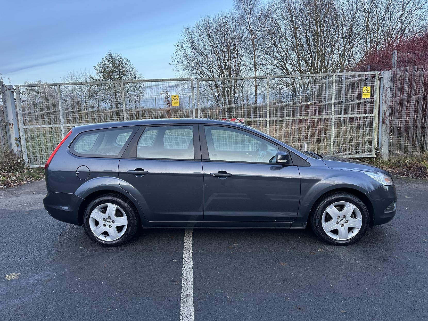 Ford Focus 1.6 TDCi Style Estate 5dr Diesel Manual (119 g/km, 89 bhp)