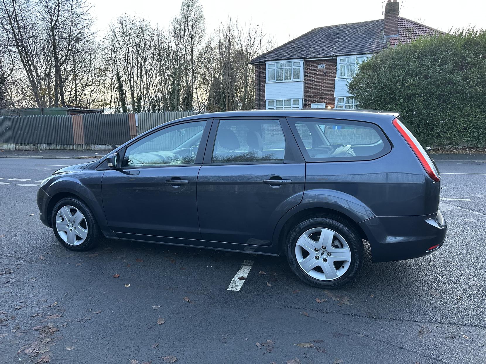 Ford Focus 1.6 TDCi Style Estate 5dr Diesel Manual (119 g/km, 89 bhp)