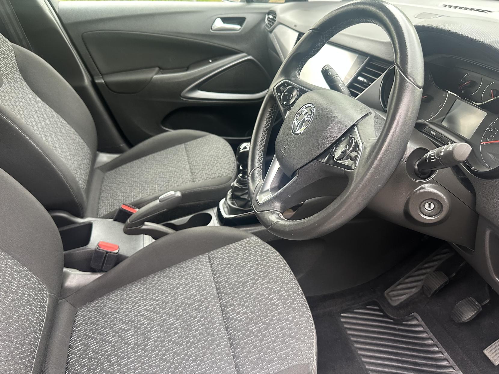 Vauxhall Crossland X 1.2 Turbo ecoTEC GPF SE Nav SUV 5dr Petrol Manual Euro 6 (s/s) (110 ps)