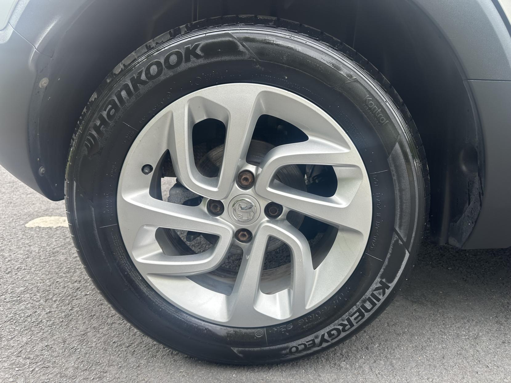 Vauxhall Crossland X 1.2 Turbo ecoTEC GPF SE Nav SUV 5dr Petrol Manual Euro 6 (s/s) (110 ps)