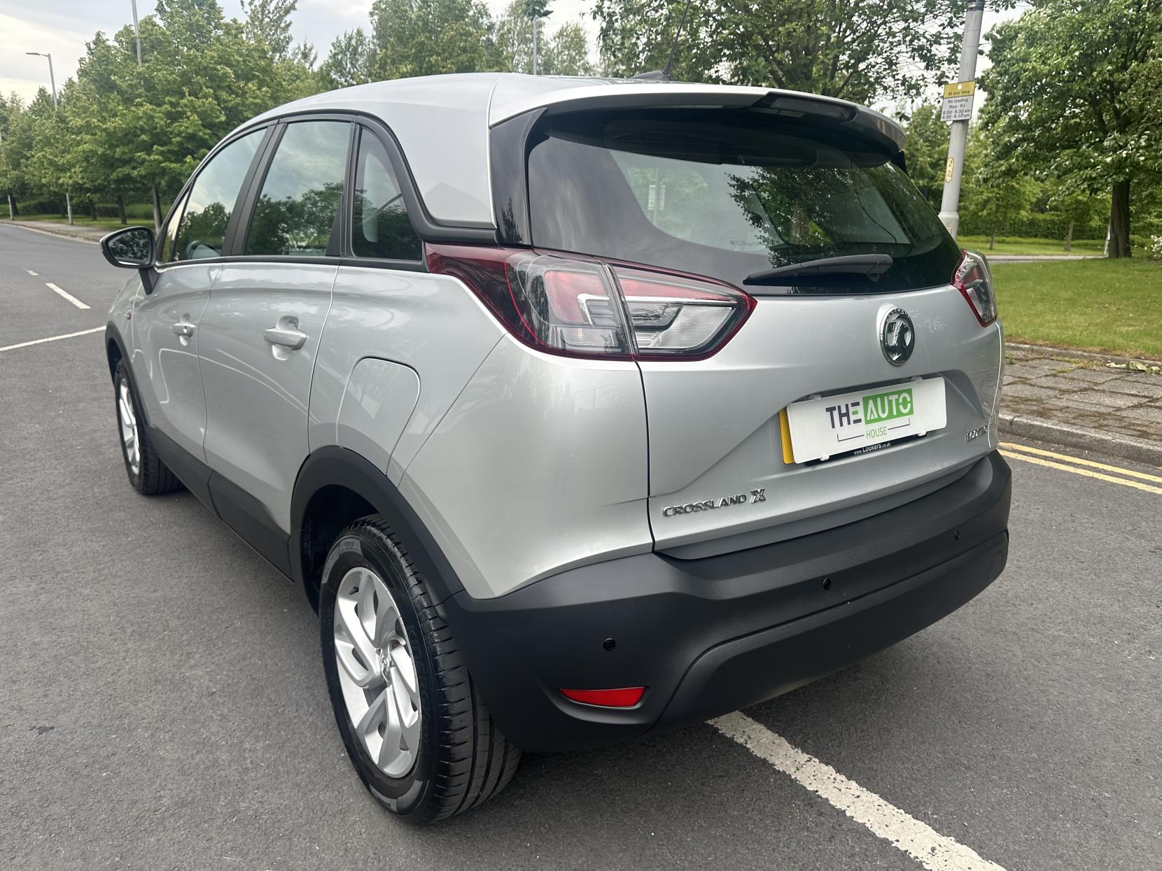 Vauxhall Crossland X 1.2 Turbo ecoTEC GPF SE Nav SUV 5dr Petrol Manual Euro 6 (s/s) (110 ps)