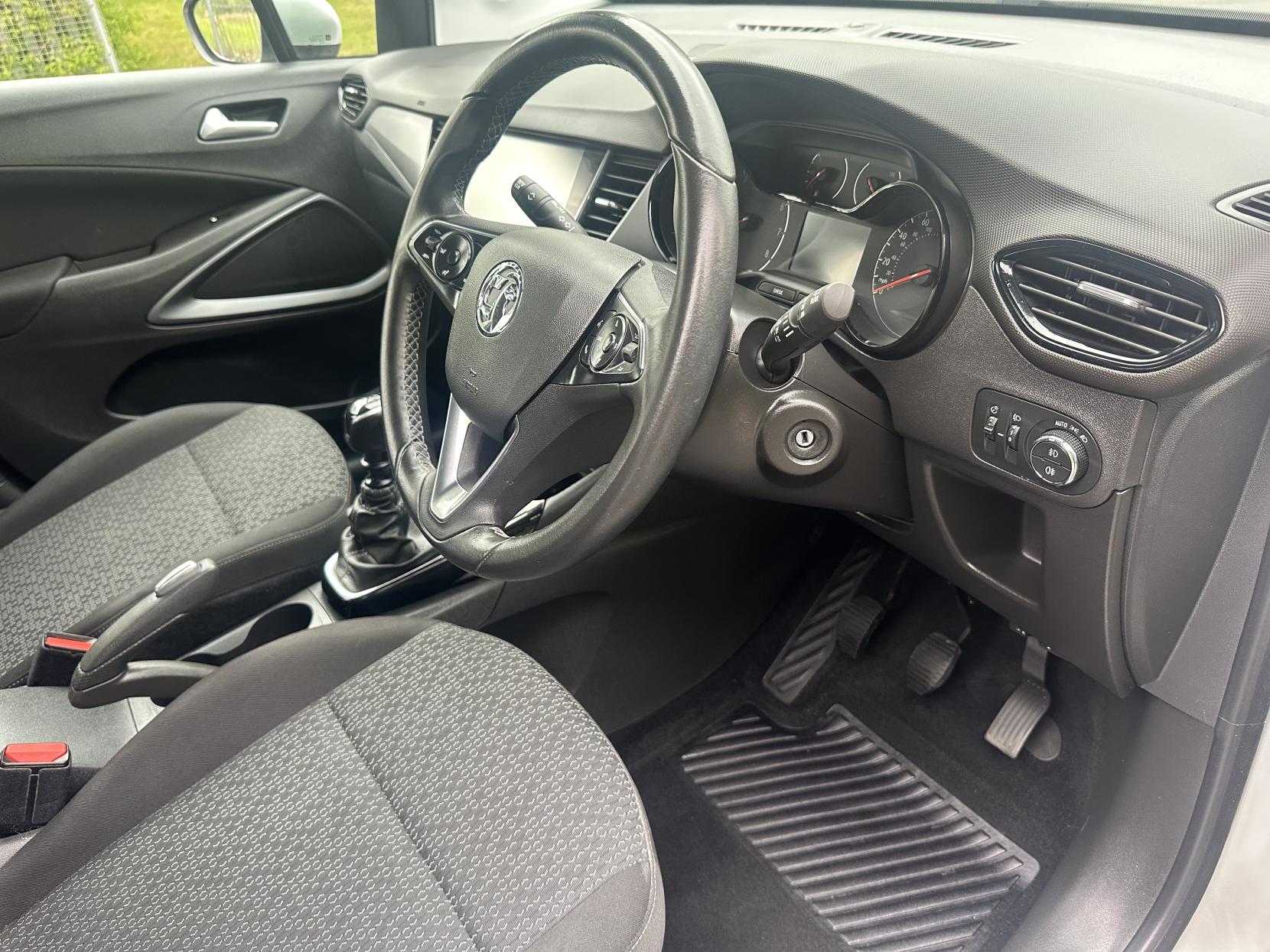 Vauxhall Crossland X 1.2 Turbo ecoTEC GPF SE Nav SUV 5dr Petrol Manual Euro 6 (s/s) (110 ps)
