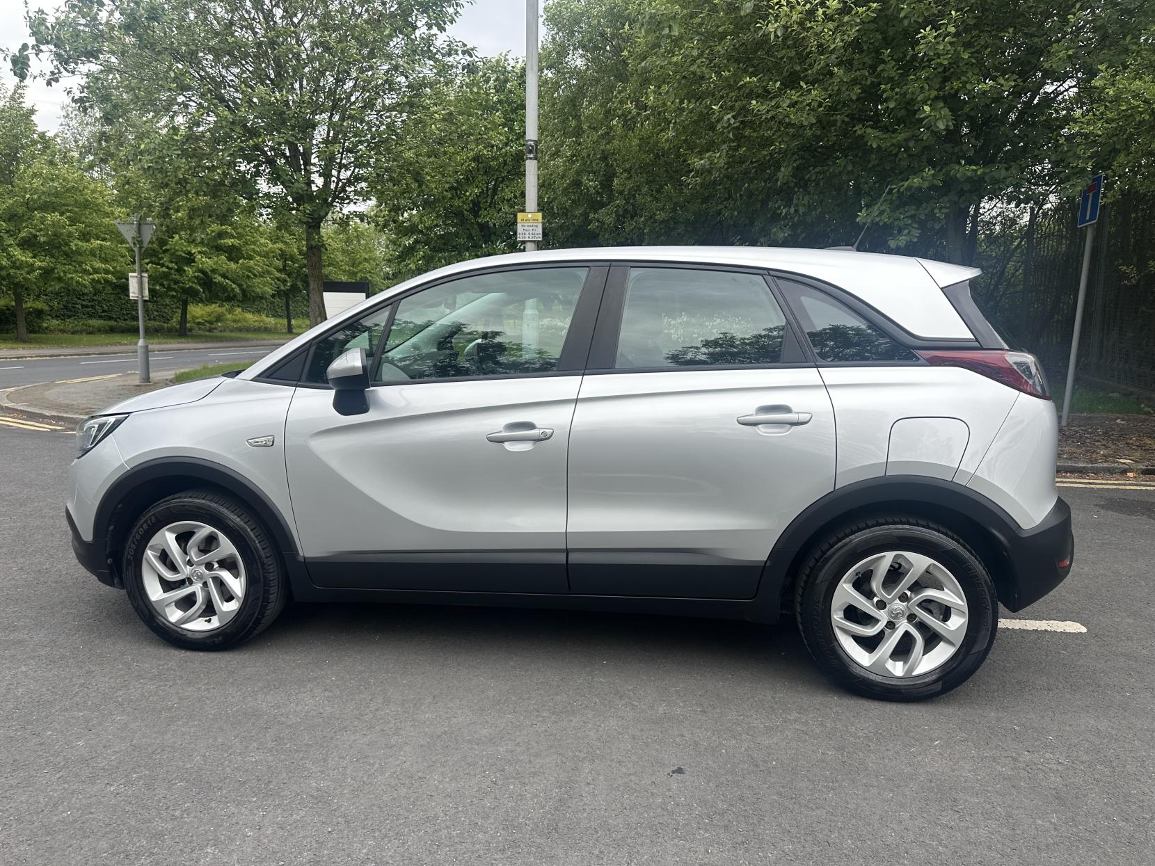 Vauxhall Crossland X 1.2 Turbo ecoTEC GPF SE Nav SUV 5dr Petrol Manual Euro 6 (s/s) (110 ps)