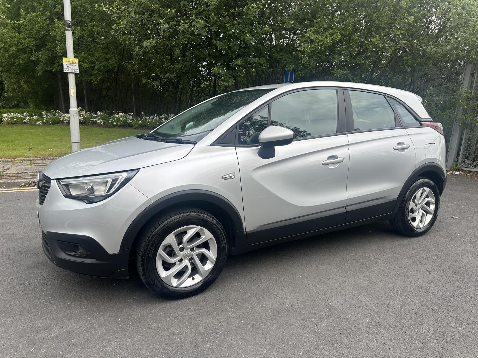 Vauxhall Crossland X 1.2 Turbo ecoTEC GPF SE Nav SUV 5dr Petrol Manual Euro 6 (s/s) (110 ps)