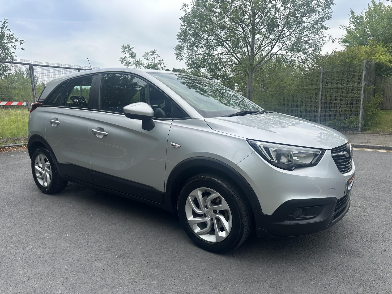 Vauxhall Crossland X 1.2 Turbo ecoTEC GPF SE Nav SUV 5dr Petrol Manual Euro 6 (s/s) (110 ps)