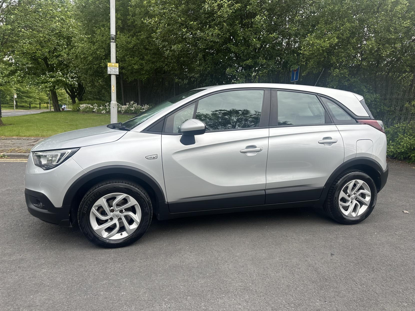 Vauxhall Crossland X 1.2 Turbo ecoTEC GPF SE Nav SUV 5dr Petrol Manual Euro 6 (s/s) (110 ps)