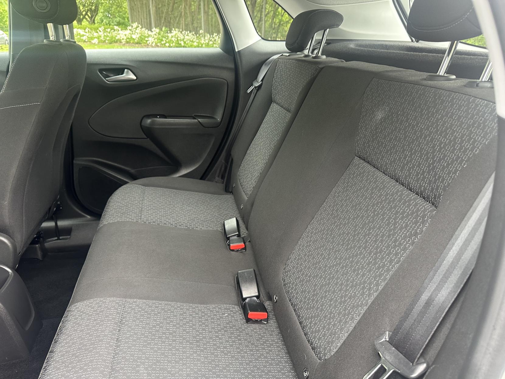 Vauxhall Crossland X 1.2 Turbo ecoTEC GPF SE Nav SUV 5dr Petrol Manual Euro 6 (s/s) (110 ps)