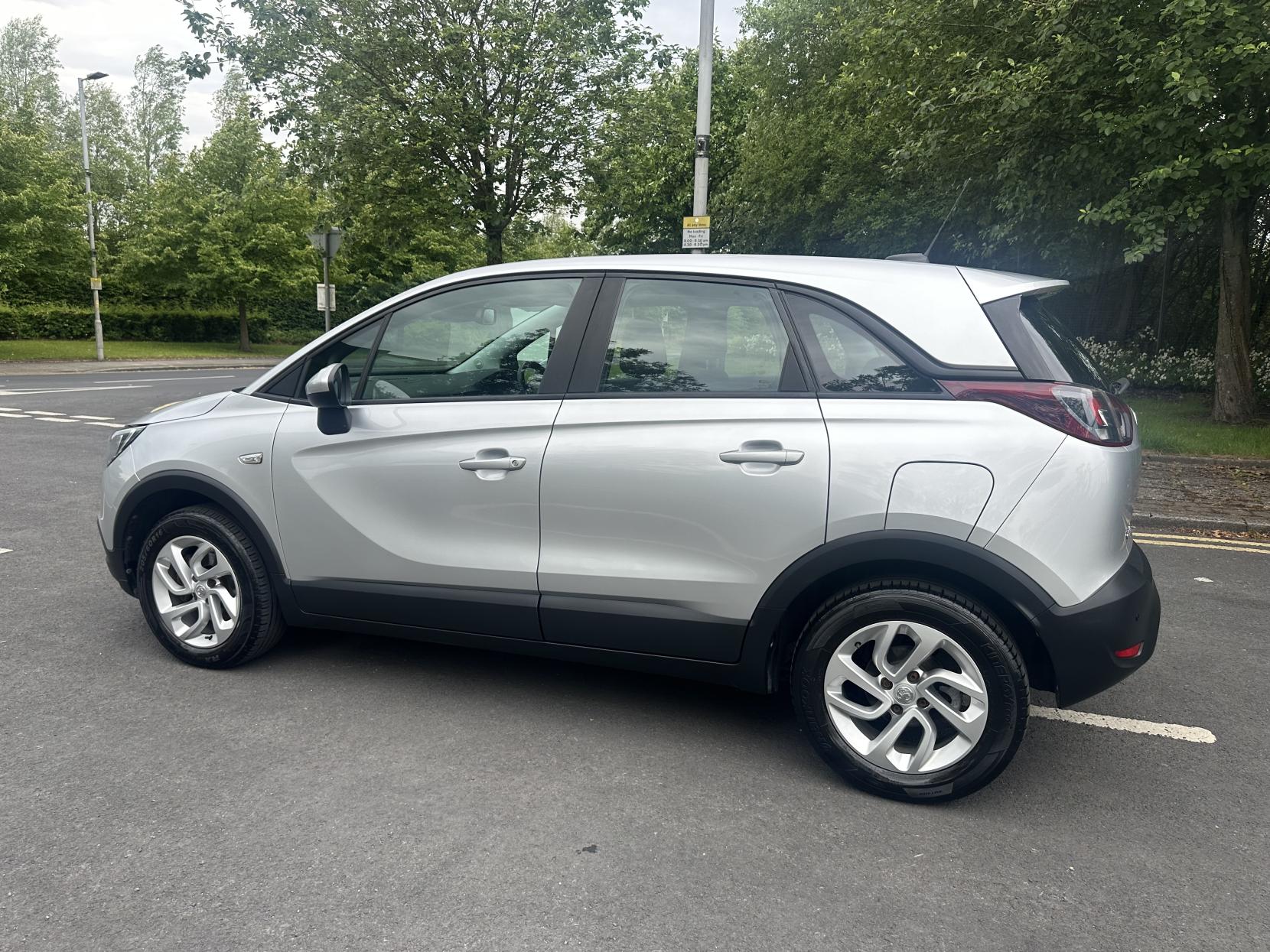 Vauxhall Crossland X 1.2 Turbo ecoTEC GPF SE Nav SUV 5dr Petrol Manual Euro 6 (s/s) (110 ps)