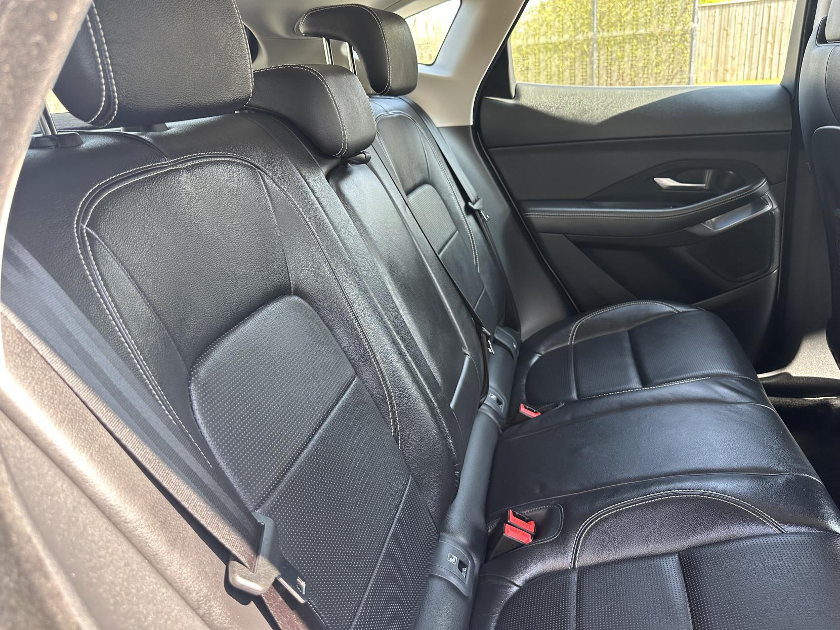 Jaguar E-PACE 2.0 P200 R-Dynamic S SUV 5dr Petrol Auto AWD Euro 6 (s/s) (200 ps)