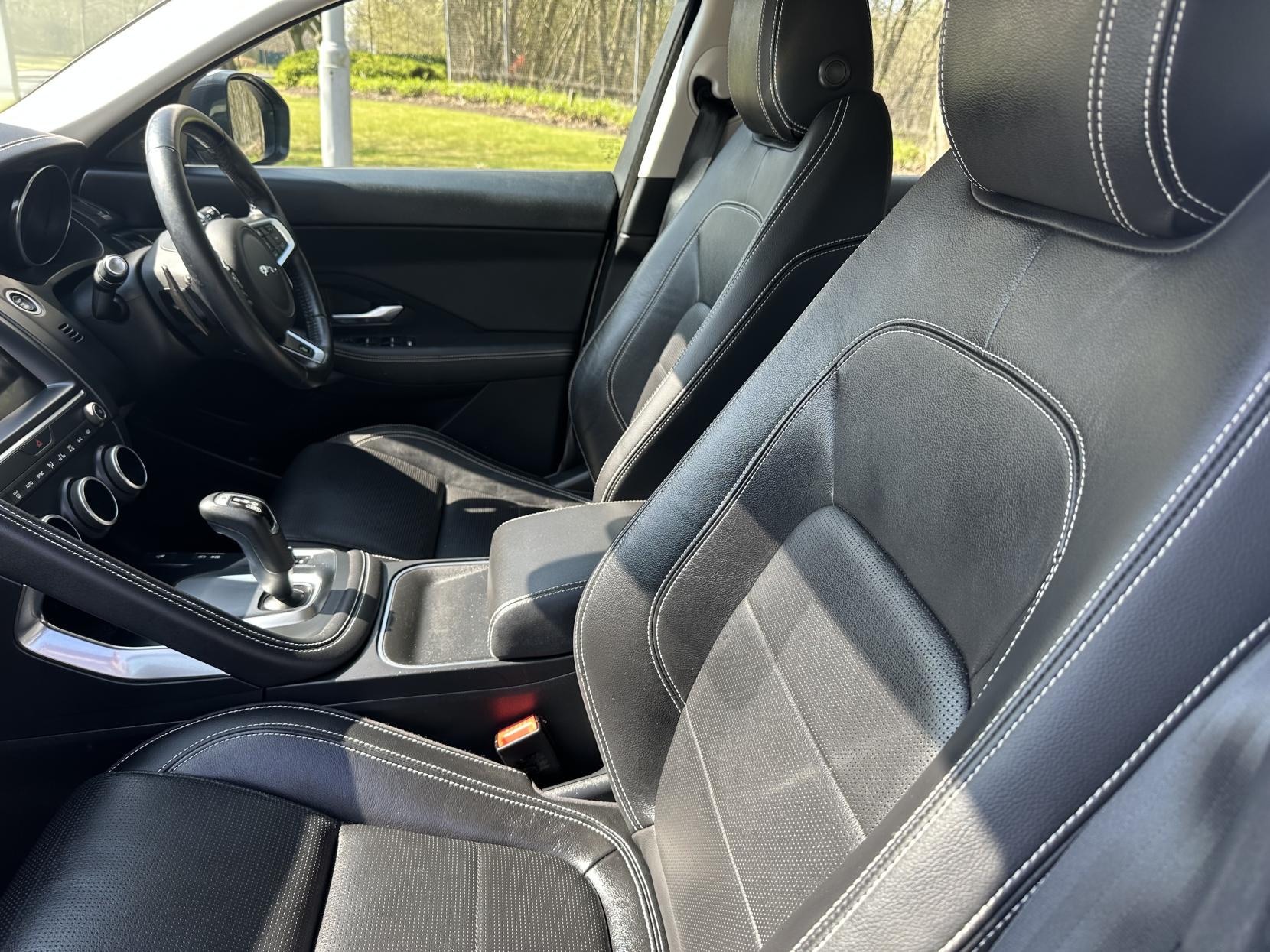 Jaguar E-PACE 2.0 P200 R-Dynamic S SUV 5dr Petrol Auto AWD Euro 6 (s/s) (200 ps)
