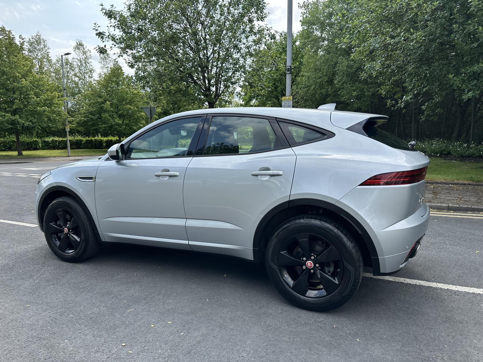 Jaguar E-PACE 2.0 P200 R-Dynamic S SUV 5dr Petrol Auto AWD Euro 6 (s/s) (200 ps)