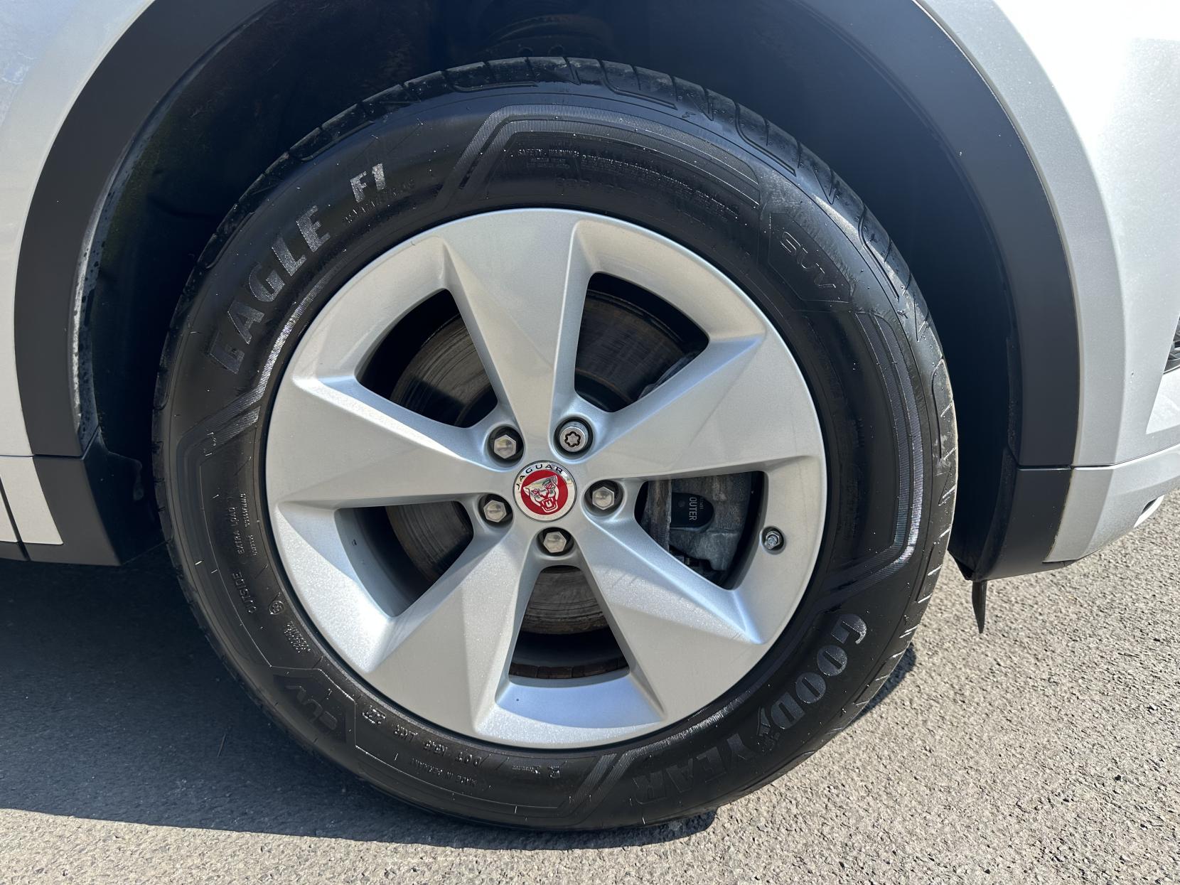 Jaguar E-PACE 2.0 P200 R-Dynamic S SUV 5dr Petrol Auto AWD Euro 6 (s/s) (200 ps)