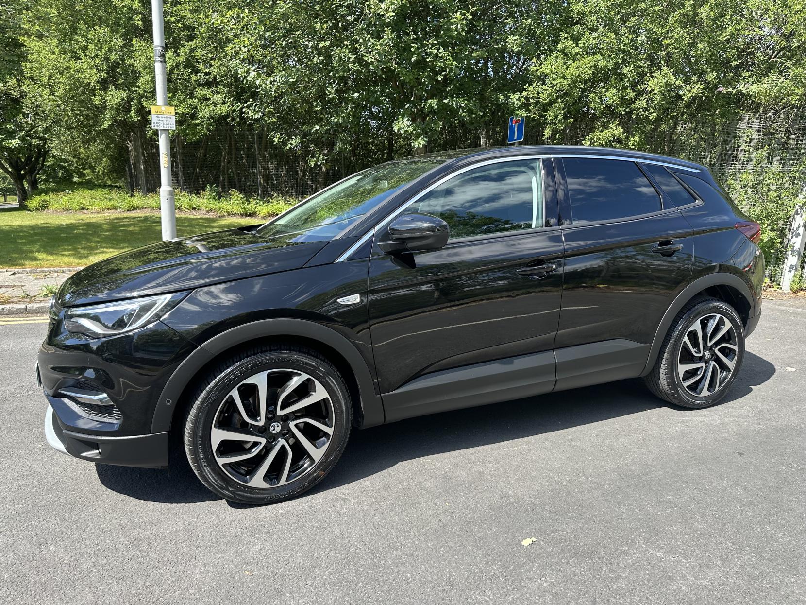 Vauxhall Grandland X 1.2 Turbo Elite Nav SUV 5dr Petrol Manual 6Spd Euro 6 (s/s) (130 ps)