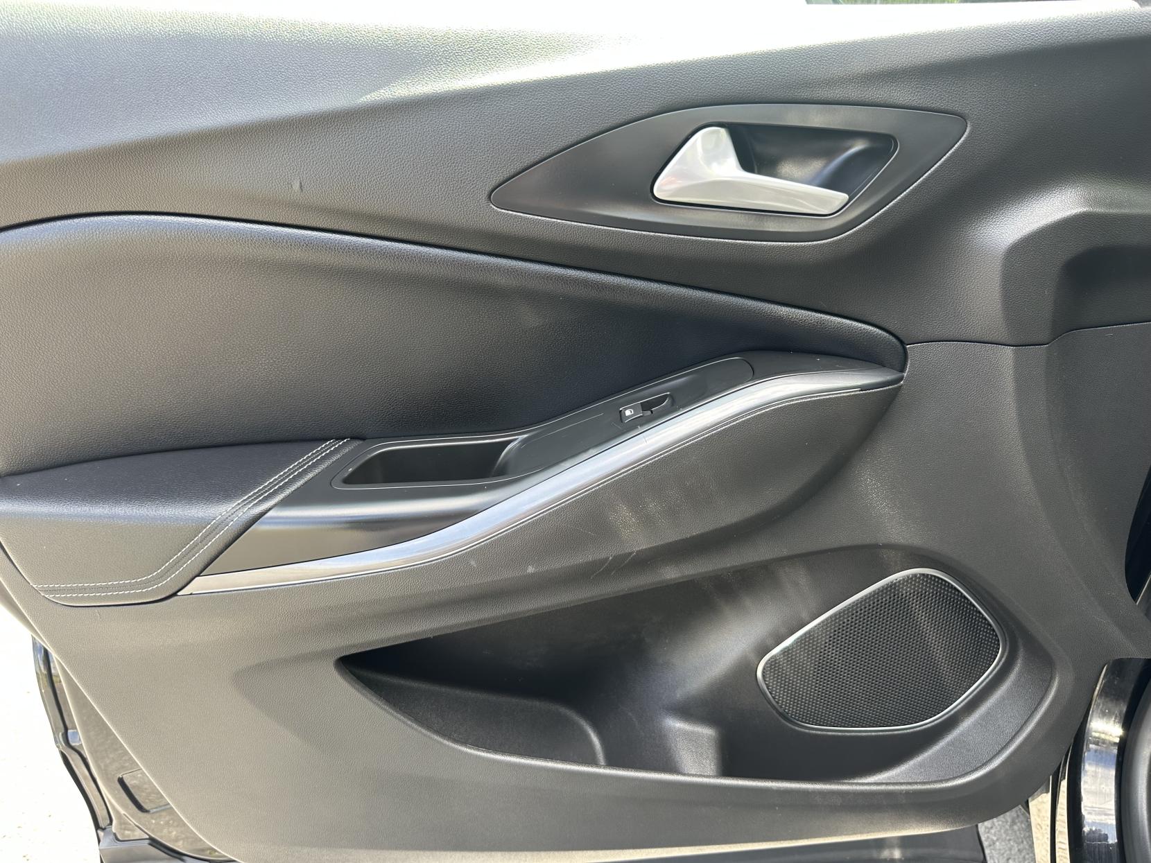 Vauxhall Grandland X 1.2 Turbo Elite Nav SUV 5dr Petrol Manual 6Spd Euro 6 (s/s) (130 ps)