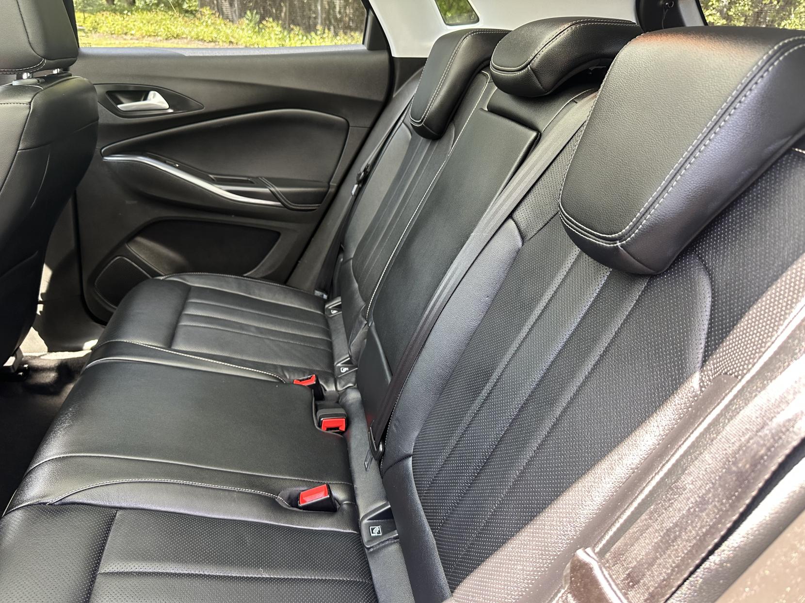 Vauxhall Grandland X 1.2 Turbo Elite Nav SUV 5dr Petrol Manual 6Spd Euro 6 (s/s) (130 ps)