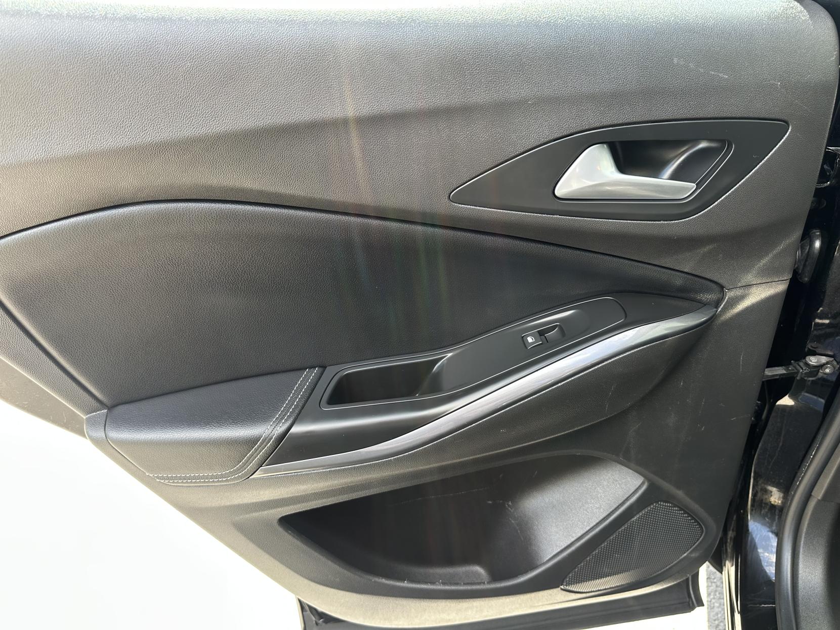 Vauxhall Grandland X 1.2 Turbo Elite Nav SUV 5dr Petrol Manual 6Spd Euro 6 (s/s) (130 ps)