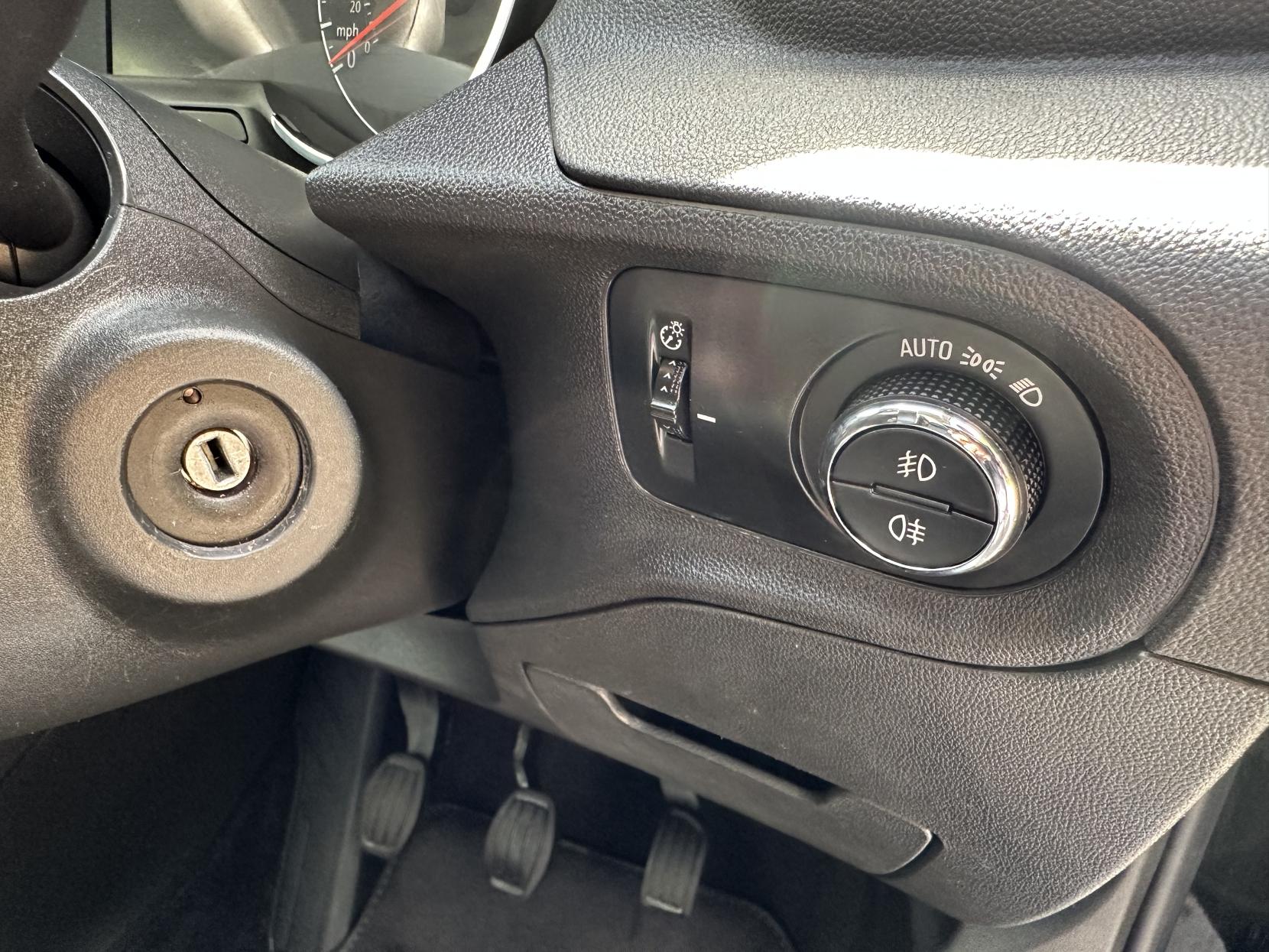Vauxhall Grandland X 1.2 Turbo Elite Nav SUV 5dr Petrol Manual 6Spd Euro 6 (s/s) (130 ps)