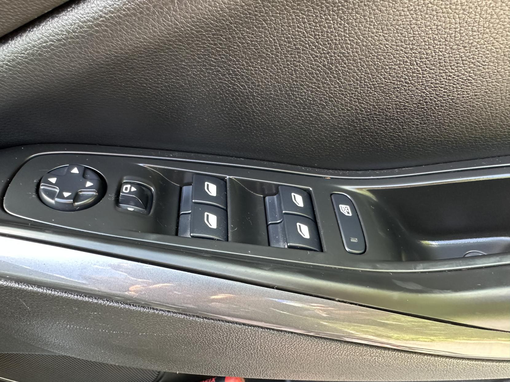 Vauxhall Grandland X 1.2 Turbo Elite Nav SUV 5dr Petrol Manual 6Spd Euro 6 (s/s) (130 ps)
