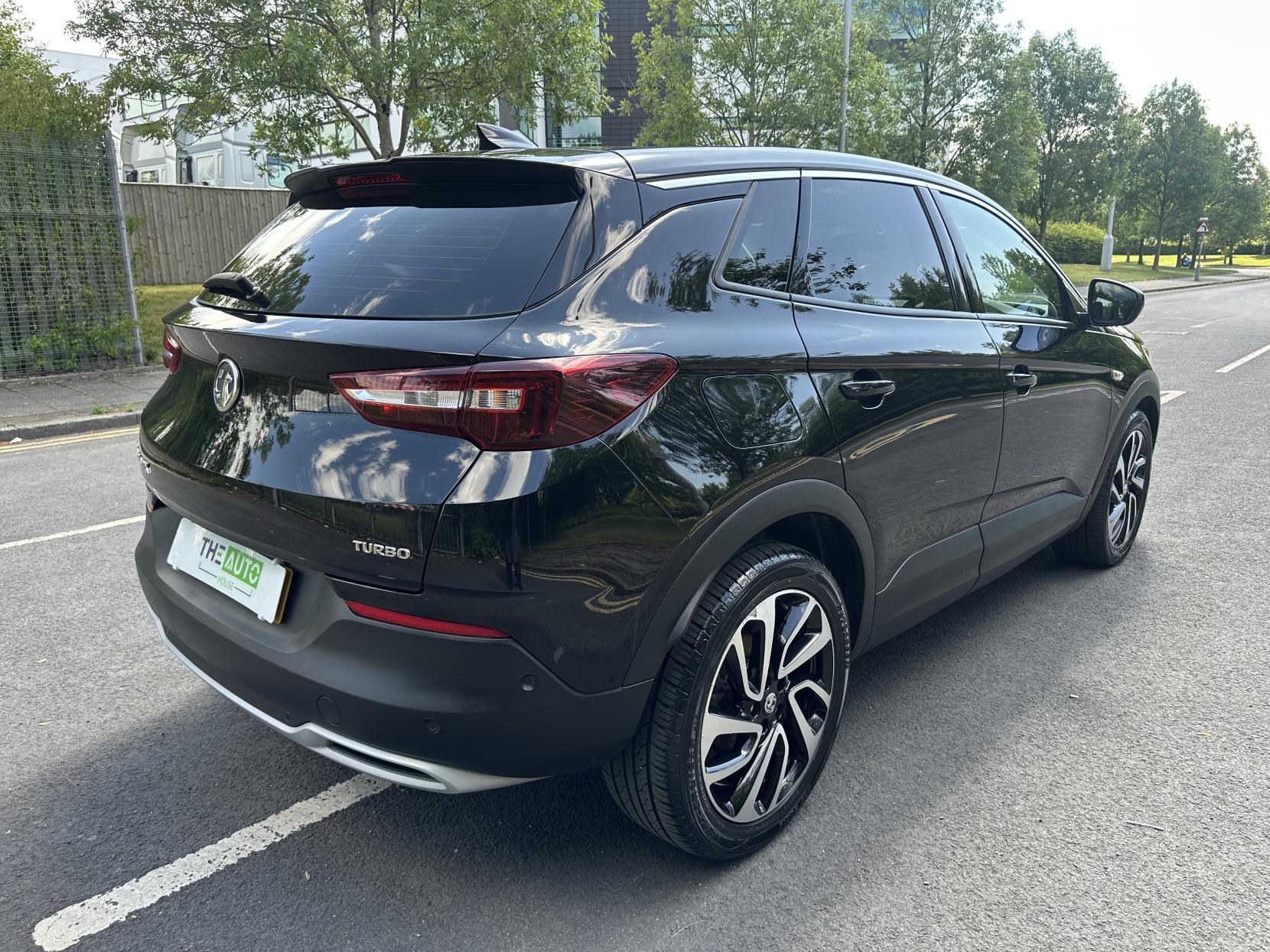 Vauxhall Grandland X 1.2 Turbo Elite Nav SUV 5dr Petrol Manual 6Spd Euro 6 (s/s) (130 ps)