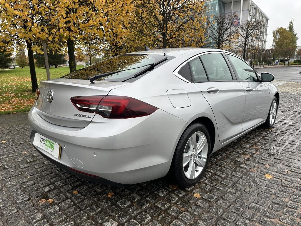 Vauxhall INSIGNIA DIESEL HATCHBACK 1.6 TECH LINE NAV 5DR Manual