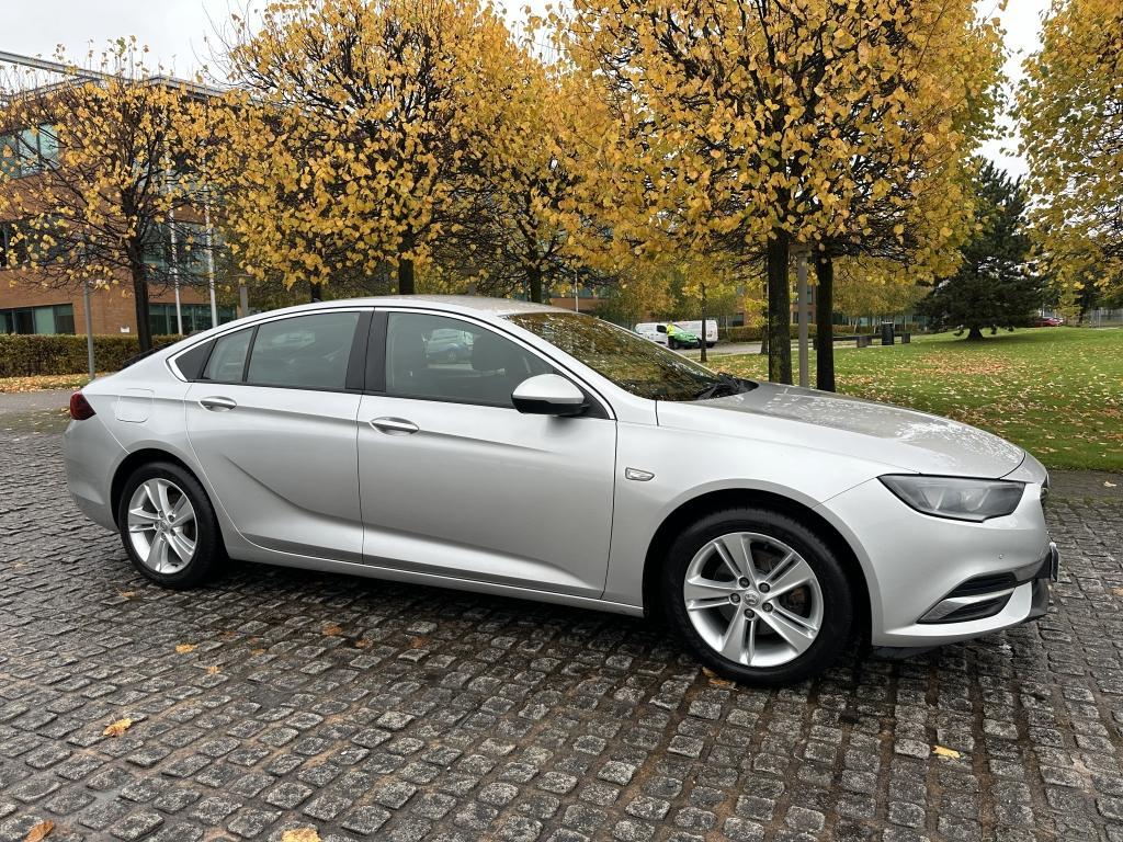 Vauxhall INSIGNIA DIESEL HATCHBACK 1.6 TECH LINE NAV 5DR Manual