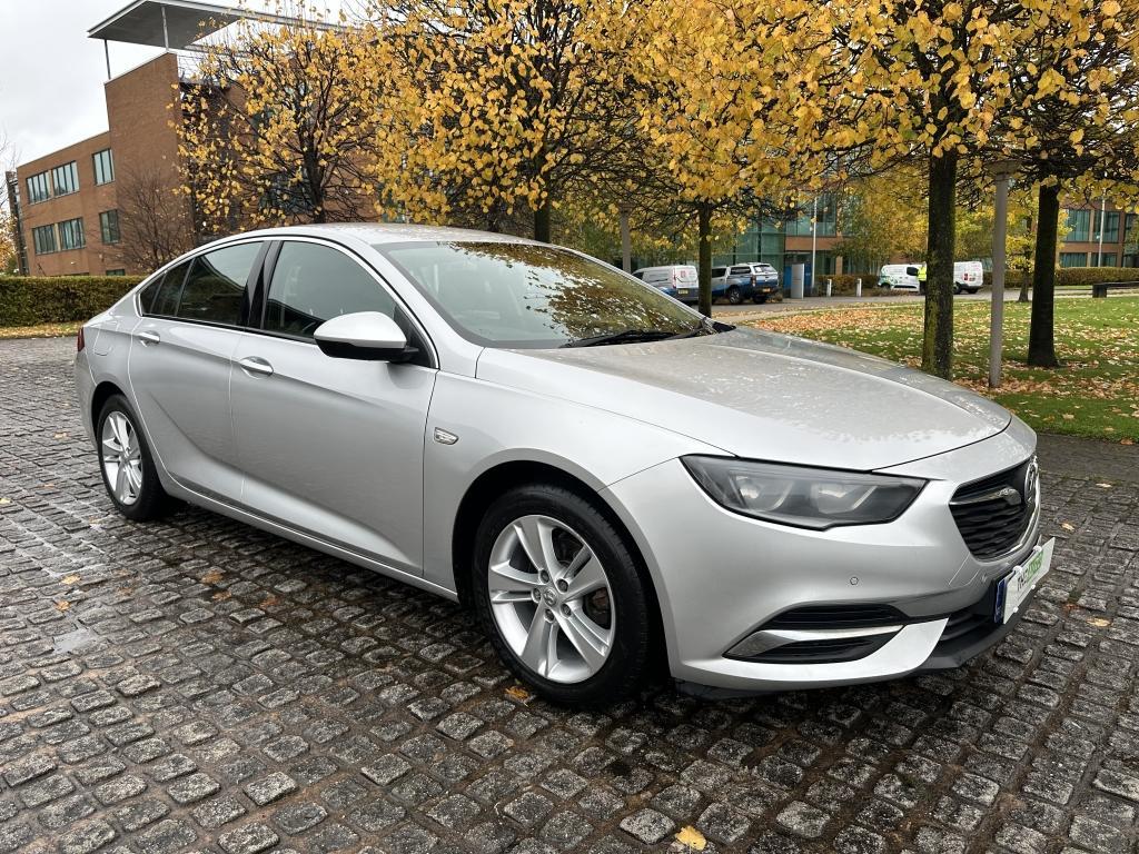 Vauxhall INSIGNIA DIESEL HATCHBACK 1.6 TECH LINE NAV 5DR Manual