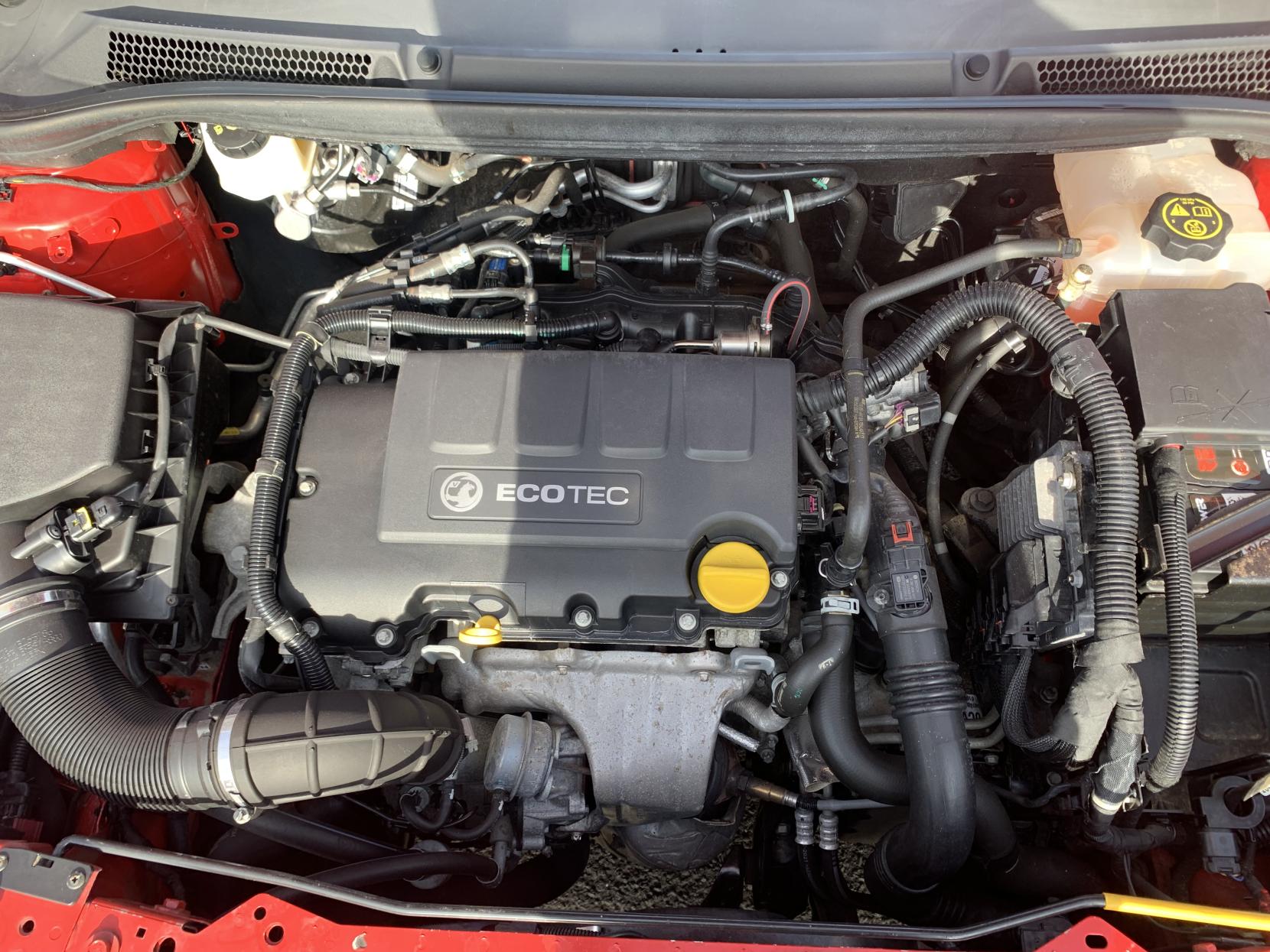 Vauxhall Astra GTC 1.4i Turbo SRi Coupe 3dr Petrol Auto Euro 6 (140 ps)